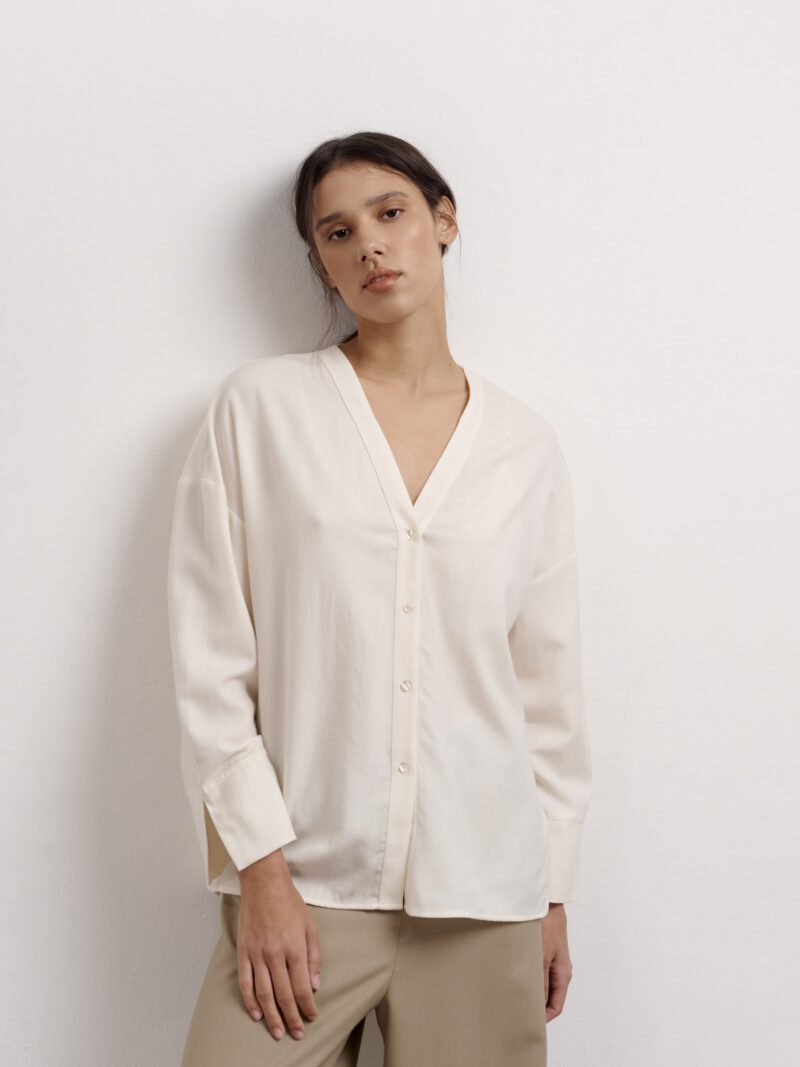 Air wool shirt