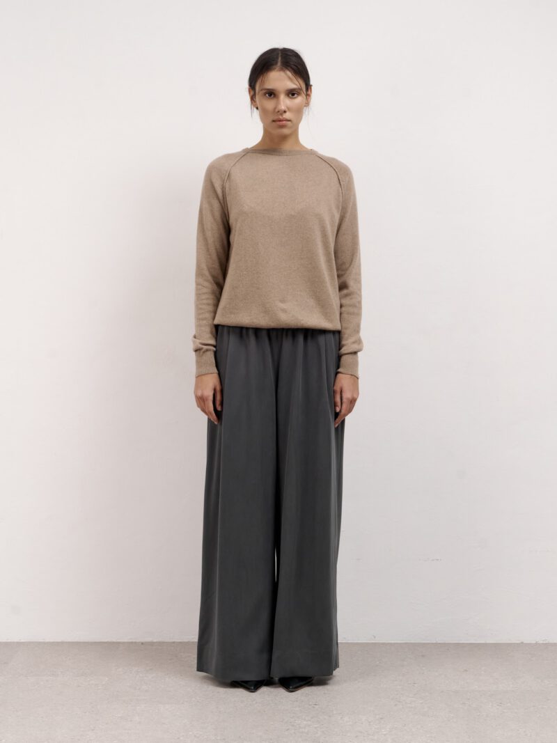 Relaxed wool-silk pants