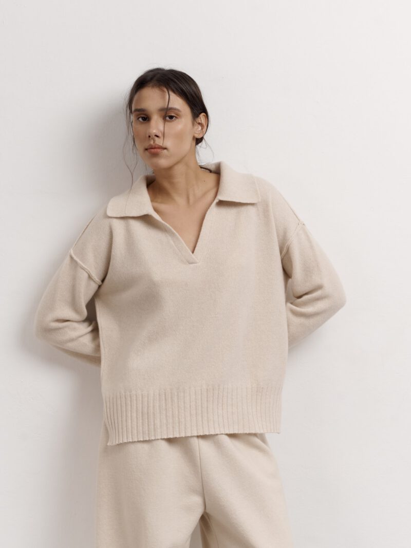 Stone cashmere polo
