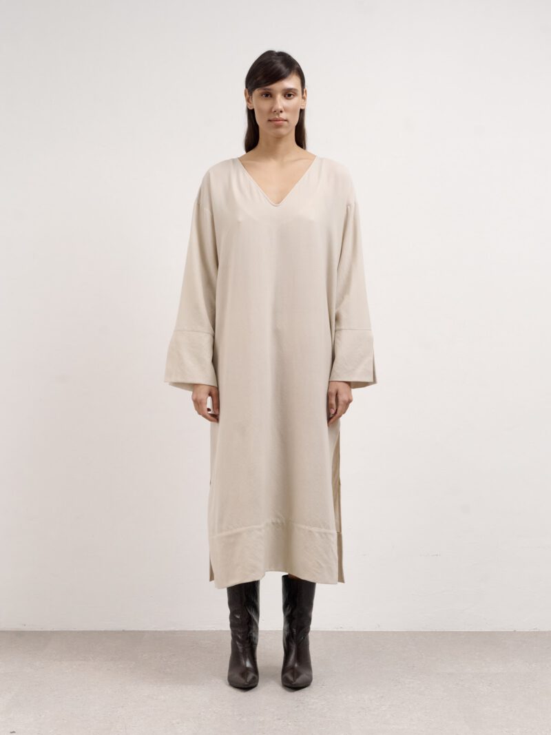 Wind wool dress