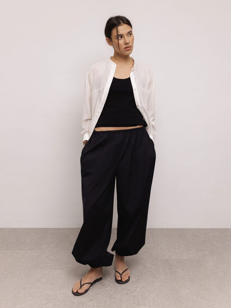 Black aladdin pants